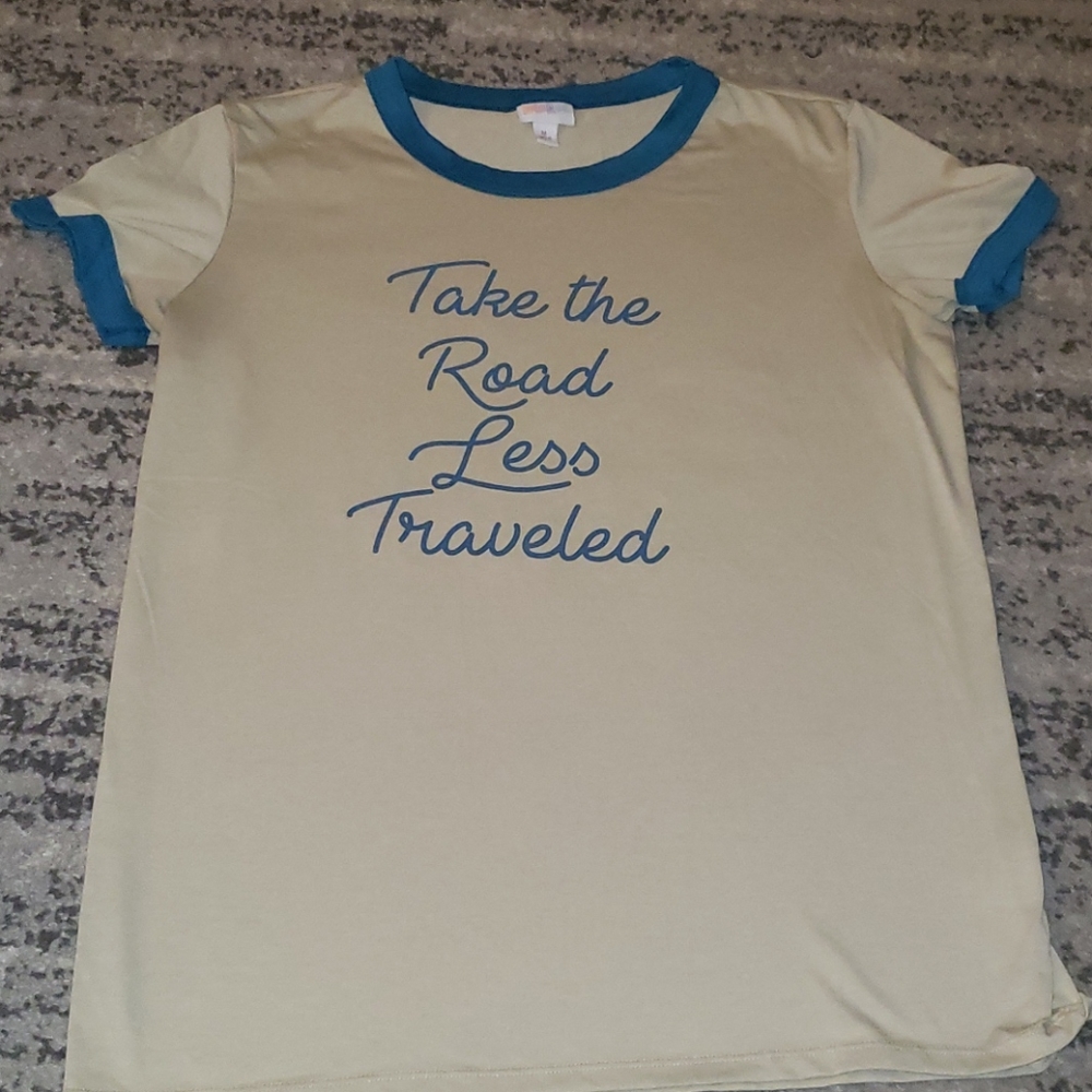 Lularoe Graphic tee